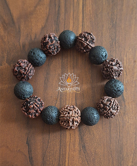 Rudraksha Bracelet 5 mukhi with Jwalamukhi stone