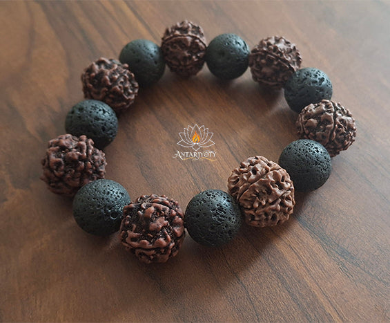 Rudraksha Bracelet 5 mukhi with Jwalamukhi stone