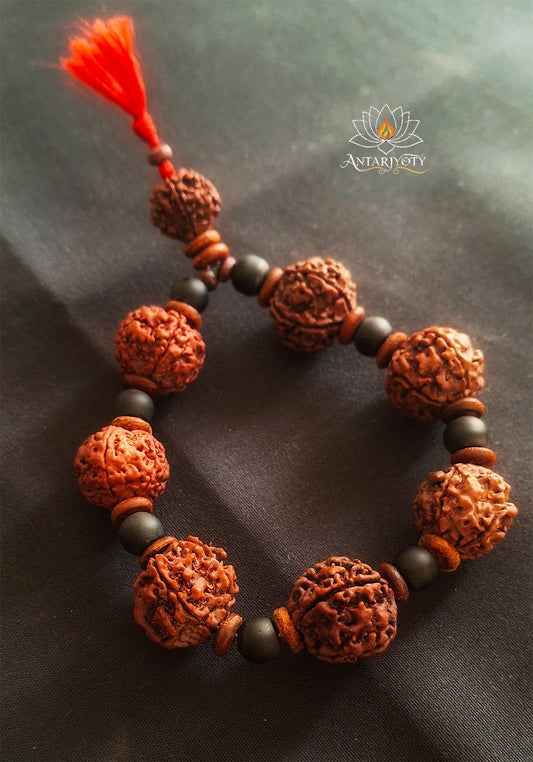 5 Mukhi Rudraksha Bracelet With Shaligram Beads Bracelet